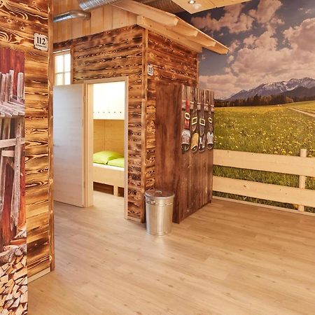 Arena Hostel Allgaeu ゾントホーフェン エクステリア 写真