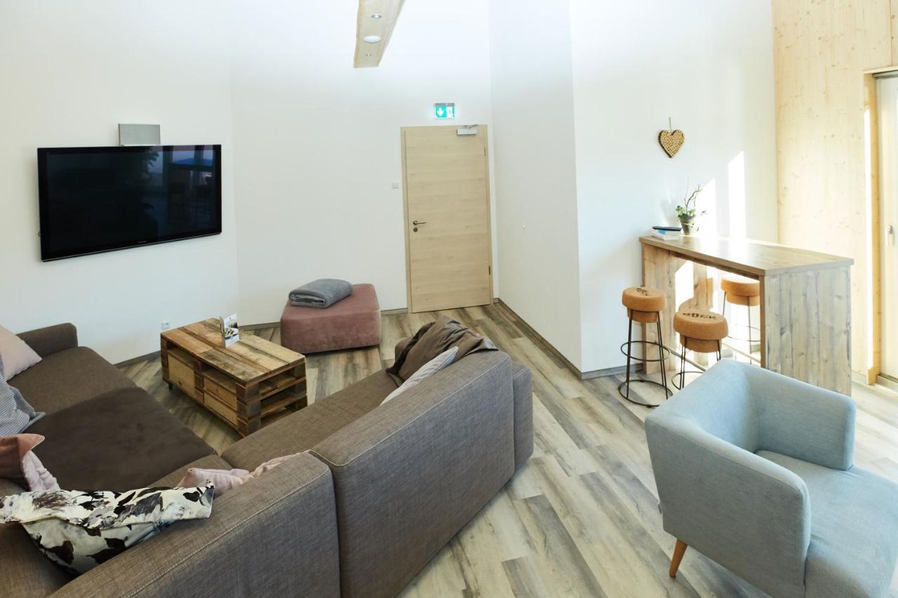 Arena Hostel Allgaeu ゾントホーフェン エクステリア 写真