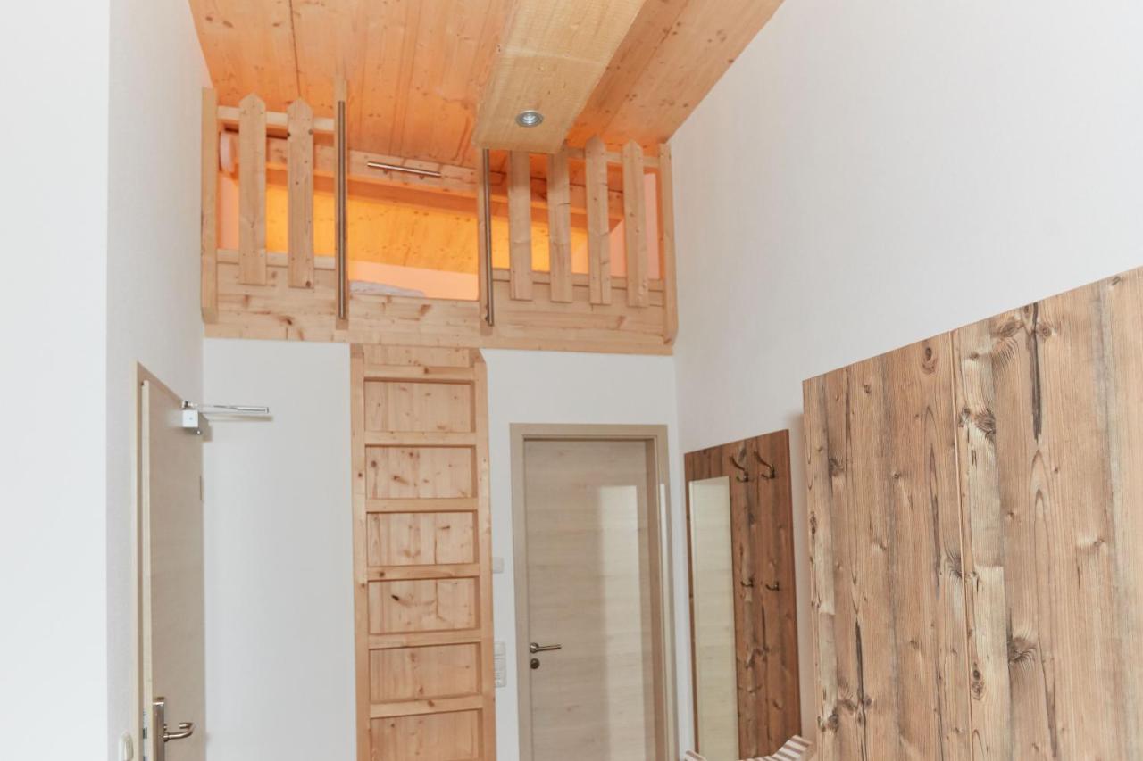 Arena Hostel Allgaeu ゾントホーフェン エクステリア 写真