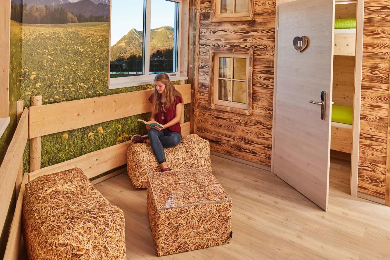 Arena Hostel Allgaeu ゾントホーフェン エクステリア 写真
